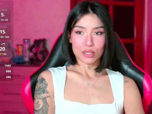 Girl-next-door webcam