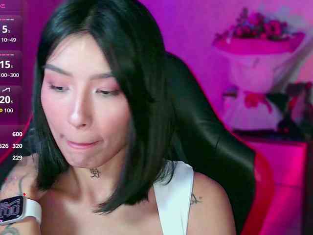 Girl-next-door webcam