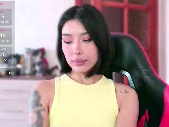 Girl-next-door webcam