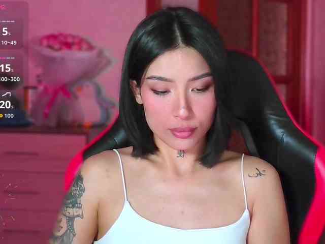 Girl-next-door webcam