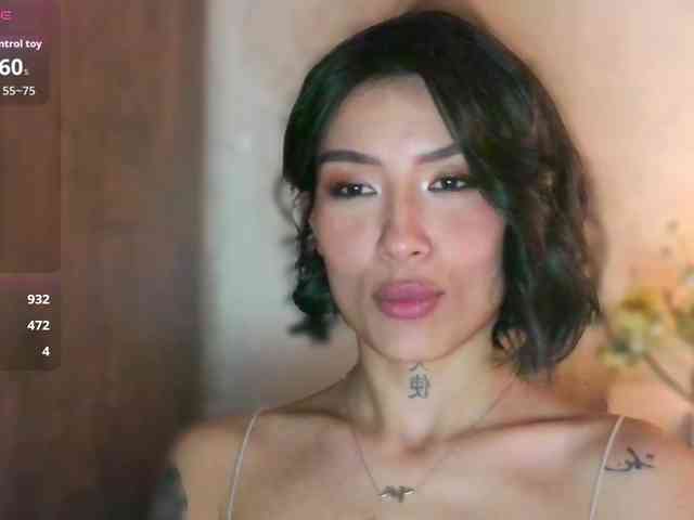 Girl-next-door webcam