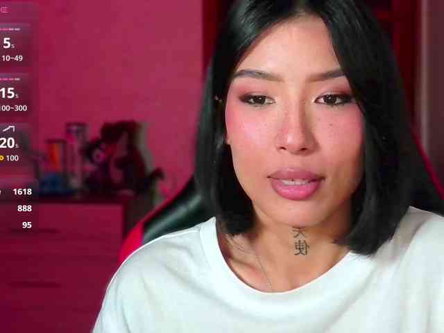 Girl-next-door webcam