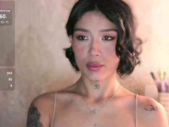 Girl-next-door webcam