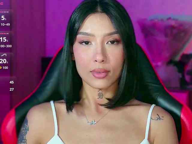 Girl-next-door webcam
