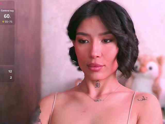 Girl-next-door webcam