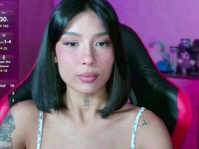 Girl-next-door webcam
