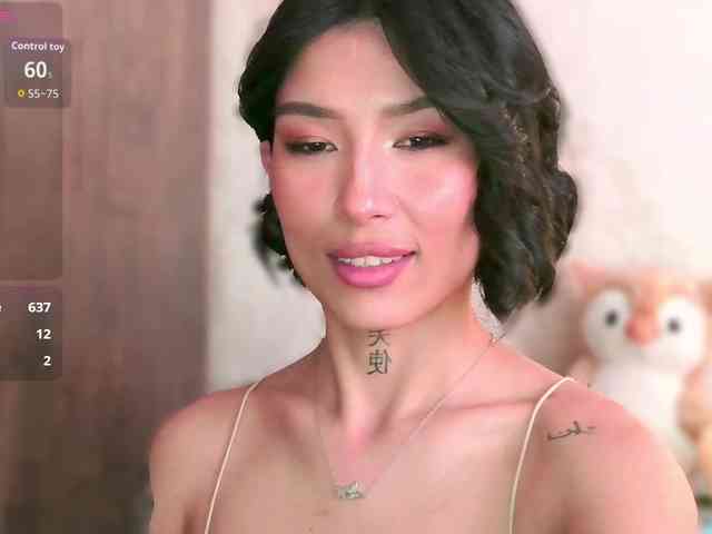 Girl-next-door webcam