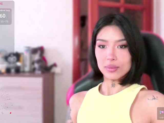 Girl-next-door webcam