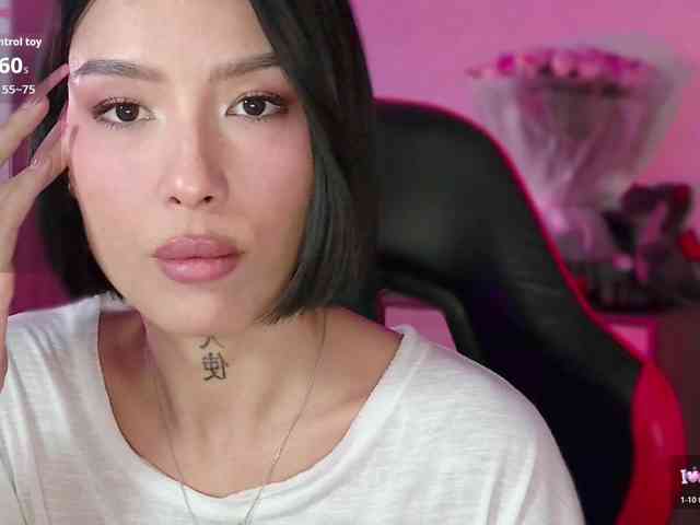 Girl-next-door webcam
