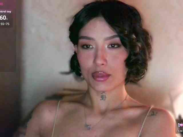 Girl-next-door webcam