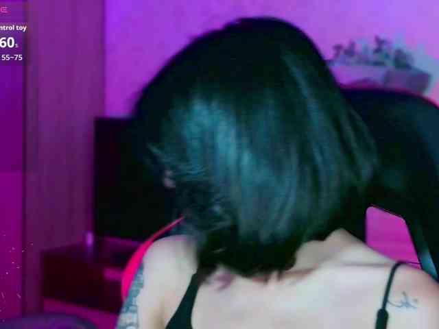 Girl-next-door webcam