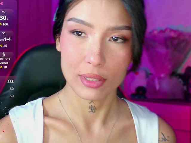 Girl-next-door webcam