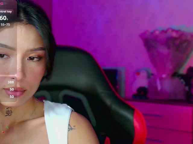 Girl-next-door webcam