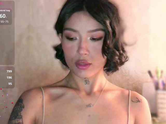 Girl-next-door webcam