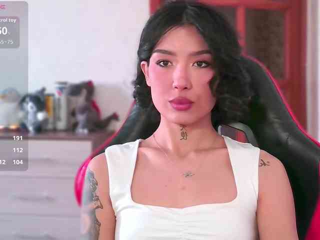 Girl-next-door webcam