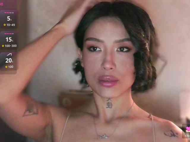 Girl-next-door webcam