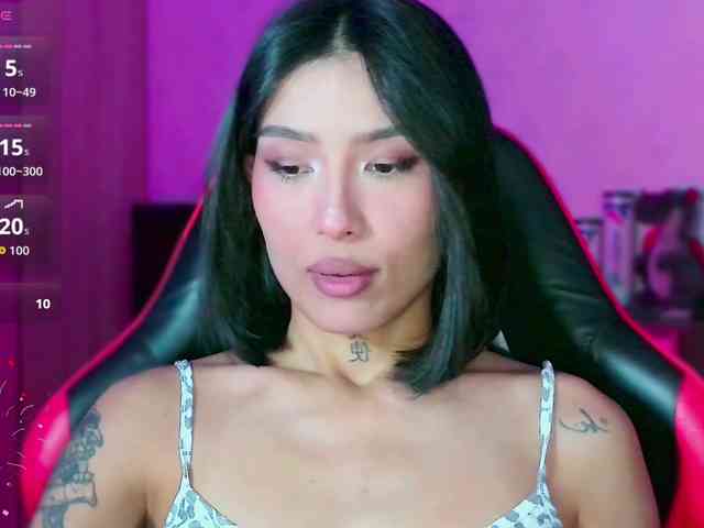Girl-next-door webcam