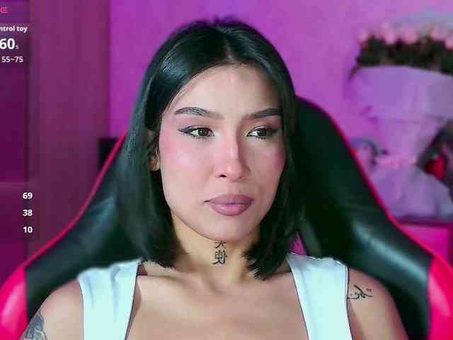 Girl-next-door webcam