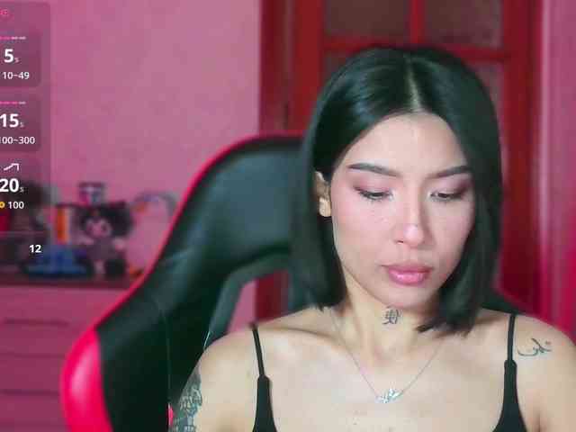 Girl-next-door webcam