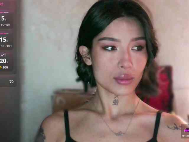 Girl-next-door webcam