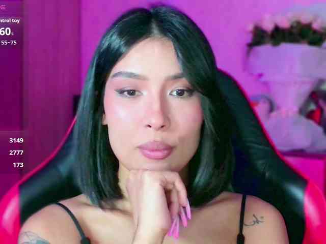 Girl-next-door webcam