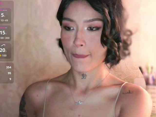 Girl-next-door webcam