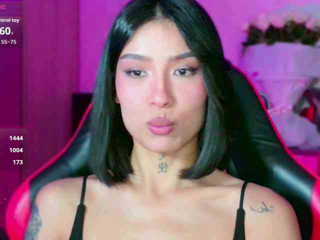 Girl-next-door webcam