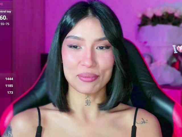 Girl-next-door webcam