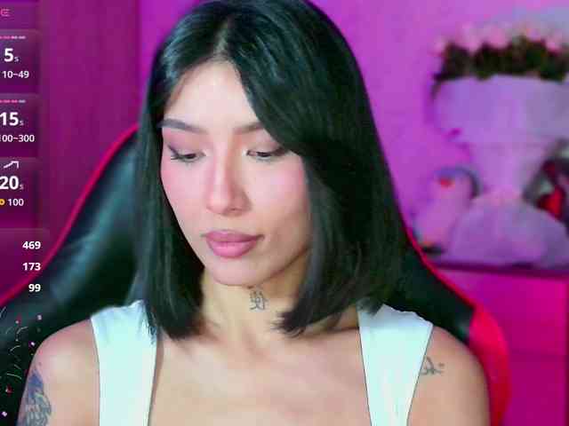 Girl-next-door webcam