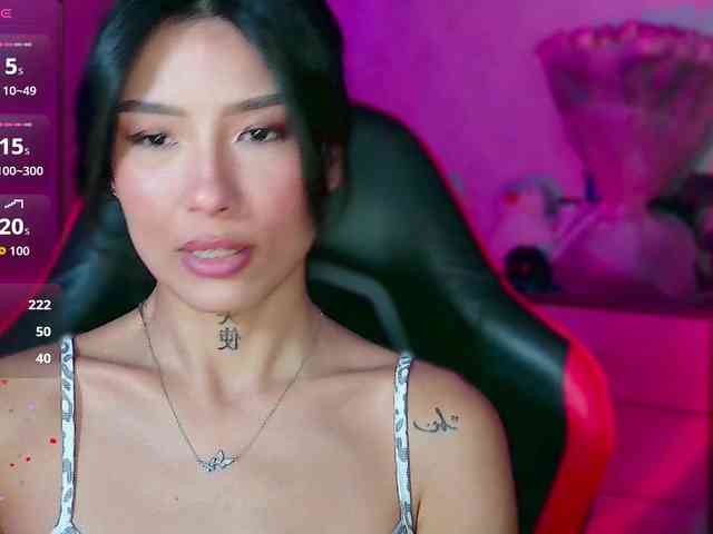 Girl-next-door webcam