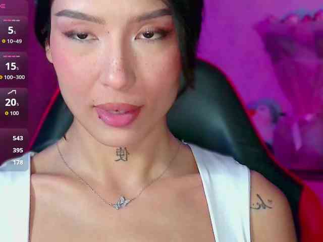 Girl-next-door webcam