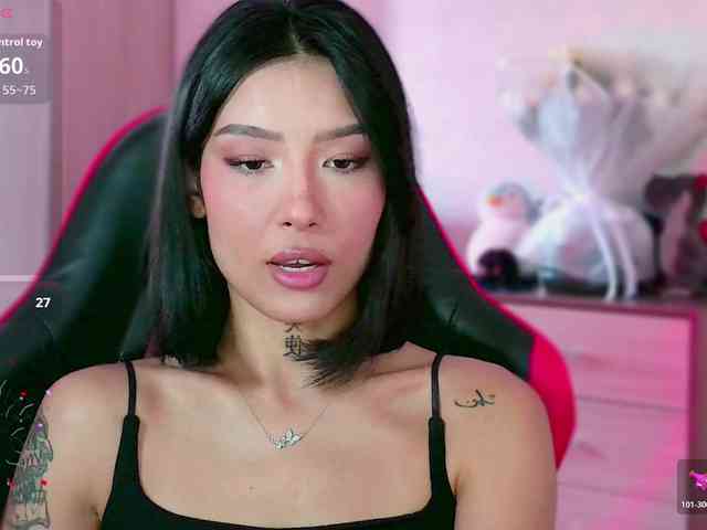 Girl-next-door webcam