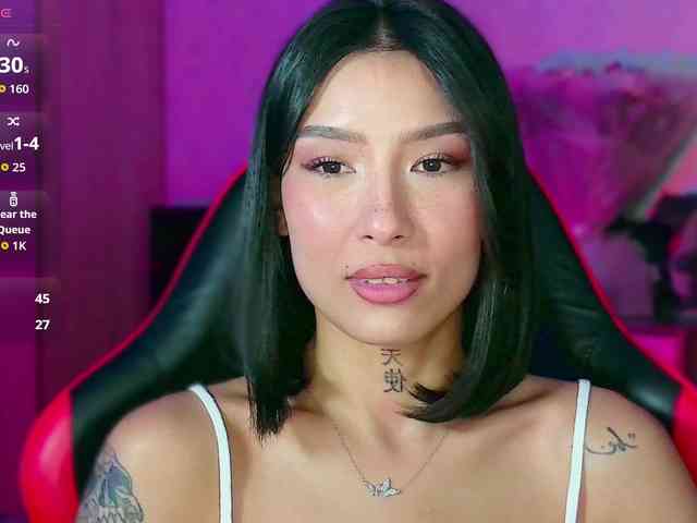 Girl-next-door webcam