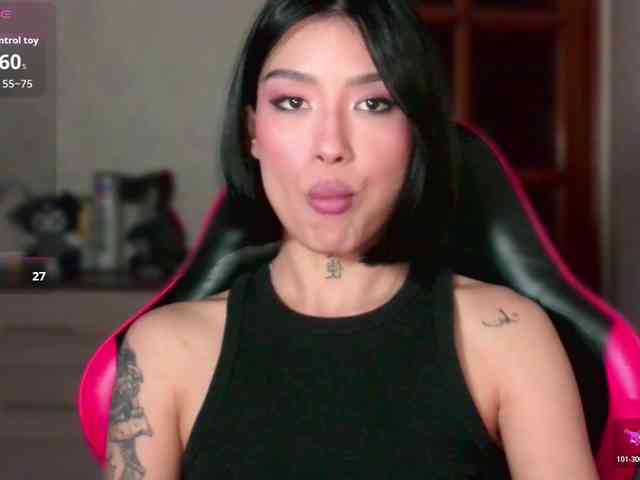 Girl-next-door webcam