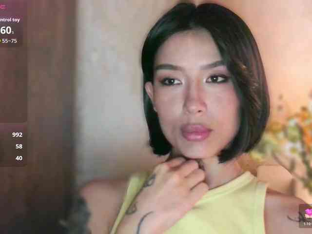 Girl-next-door webcam