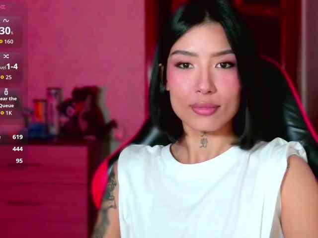 Girl-next-door webcam