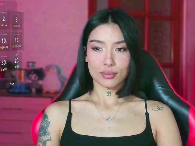 Girl-next-door webcam