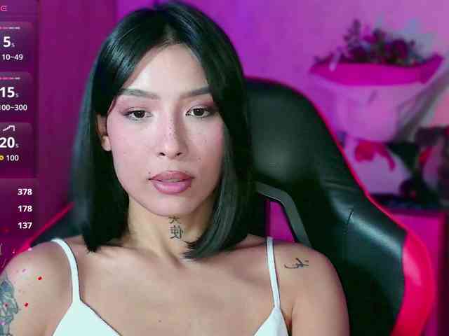 Girl-next-door webcam