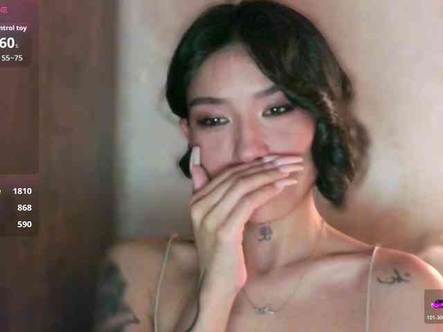 Girl-next-door webcam