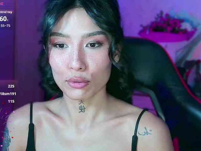 Girl-next-door webcam