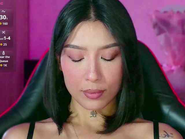 Girl-next-door webcam