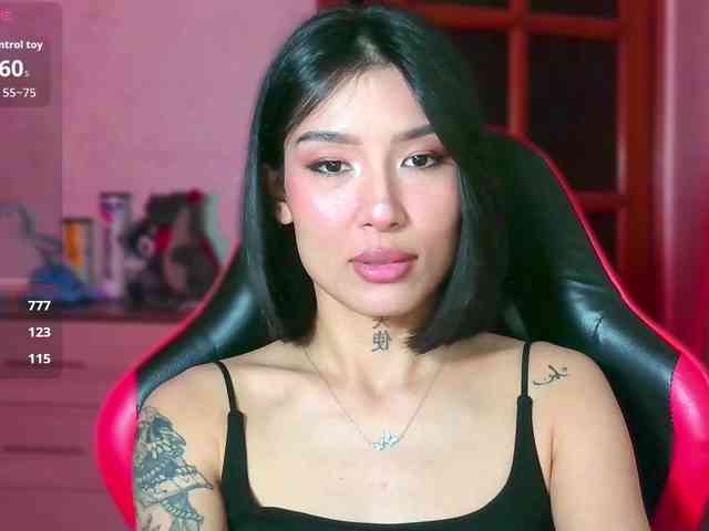 Girl-next-door webcam