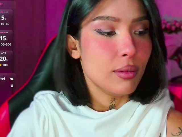 Girl-next-door webcam