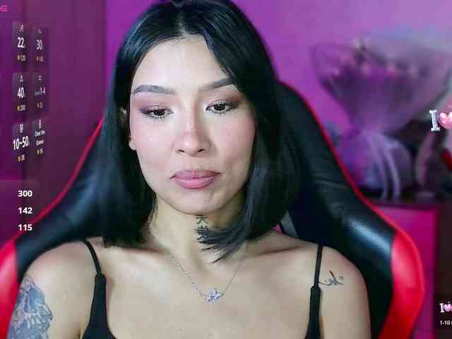 Girl-next-door webcam