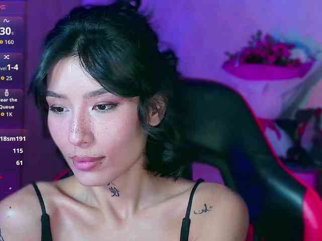 Girl-next-door webcam