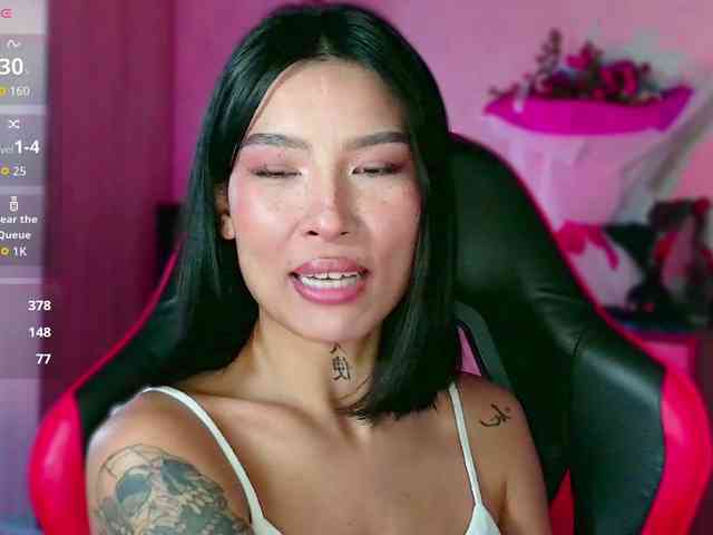Girl-next-door webcam