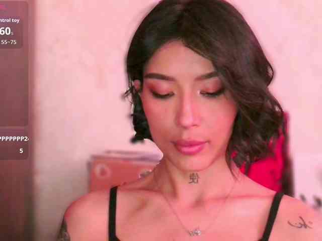 Girl-next-door webcam