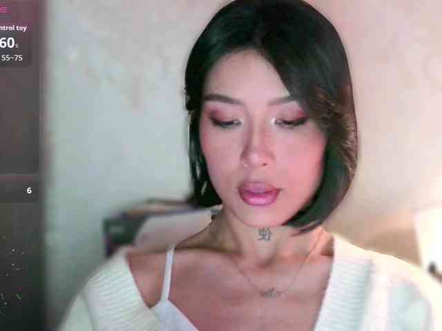 Girl-next-door webcam