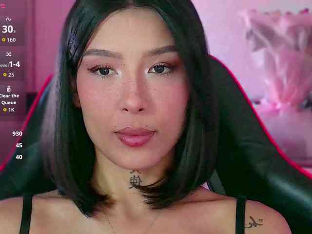 Girl-next-door webcam