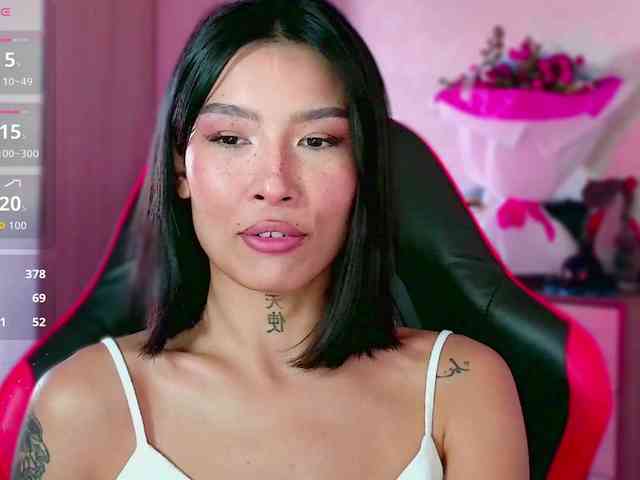 Girl-next-door webcam